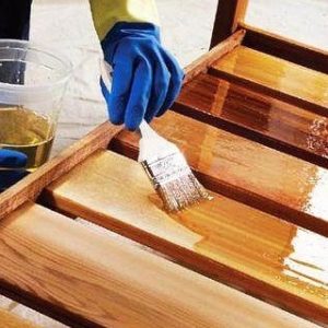 Матеріали для дерева і металу на основі розчинника